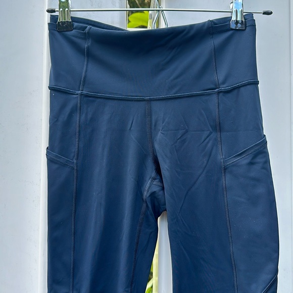 Lululemon legging, navy, pockets, raw bottom, size 4, negotiable - Picture 3 of 6